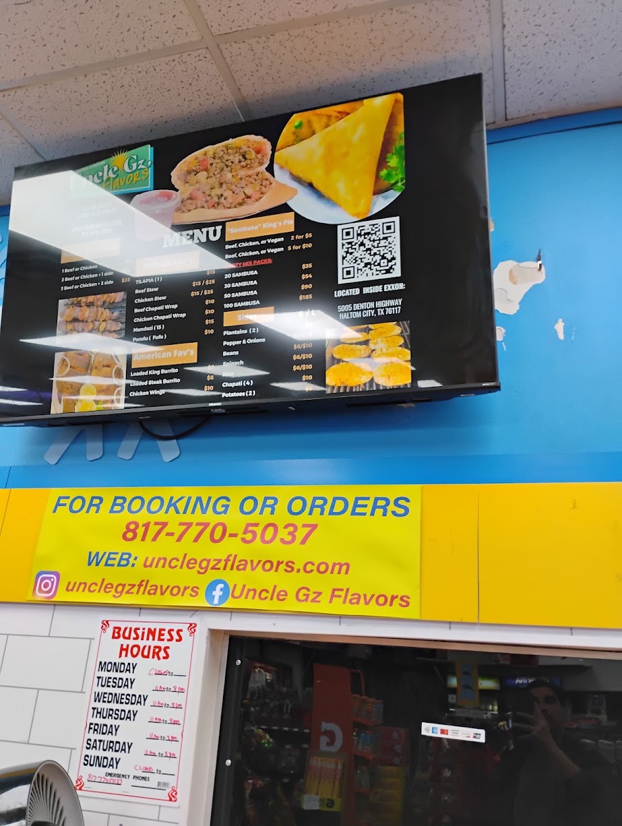 Uncle G'z Flavors menu board