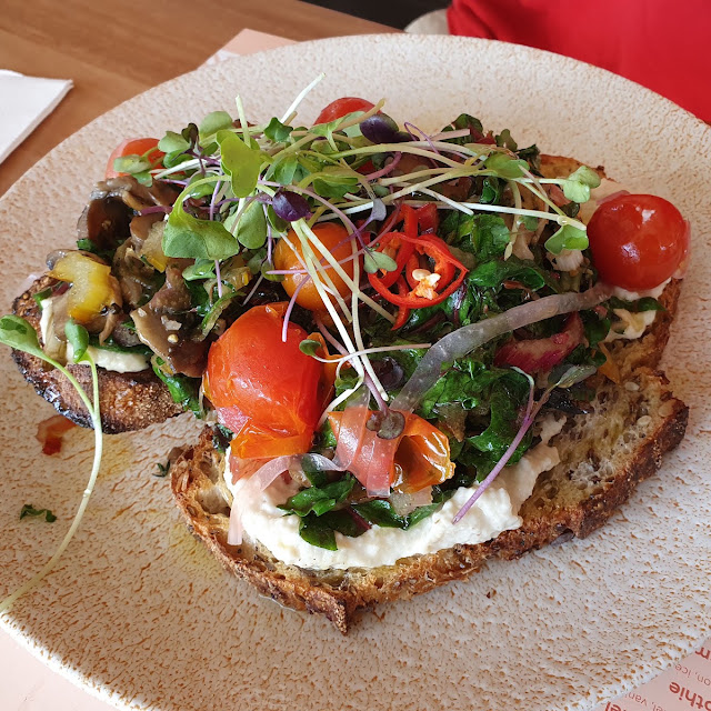 Mushrooms on Toast