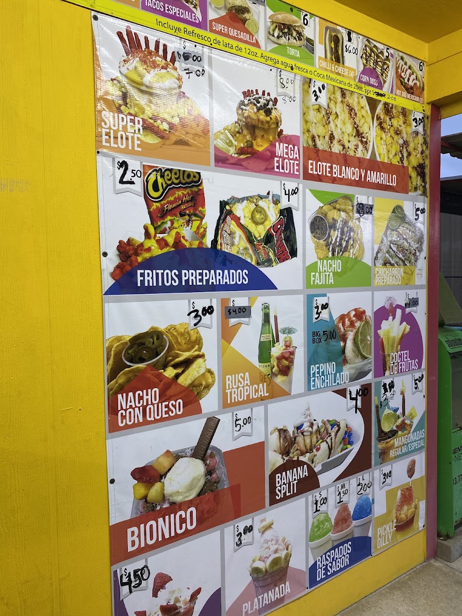 La Reyna menu board