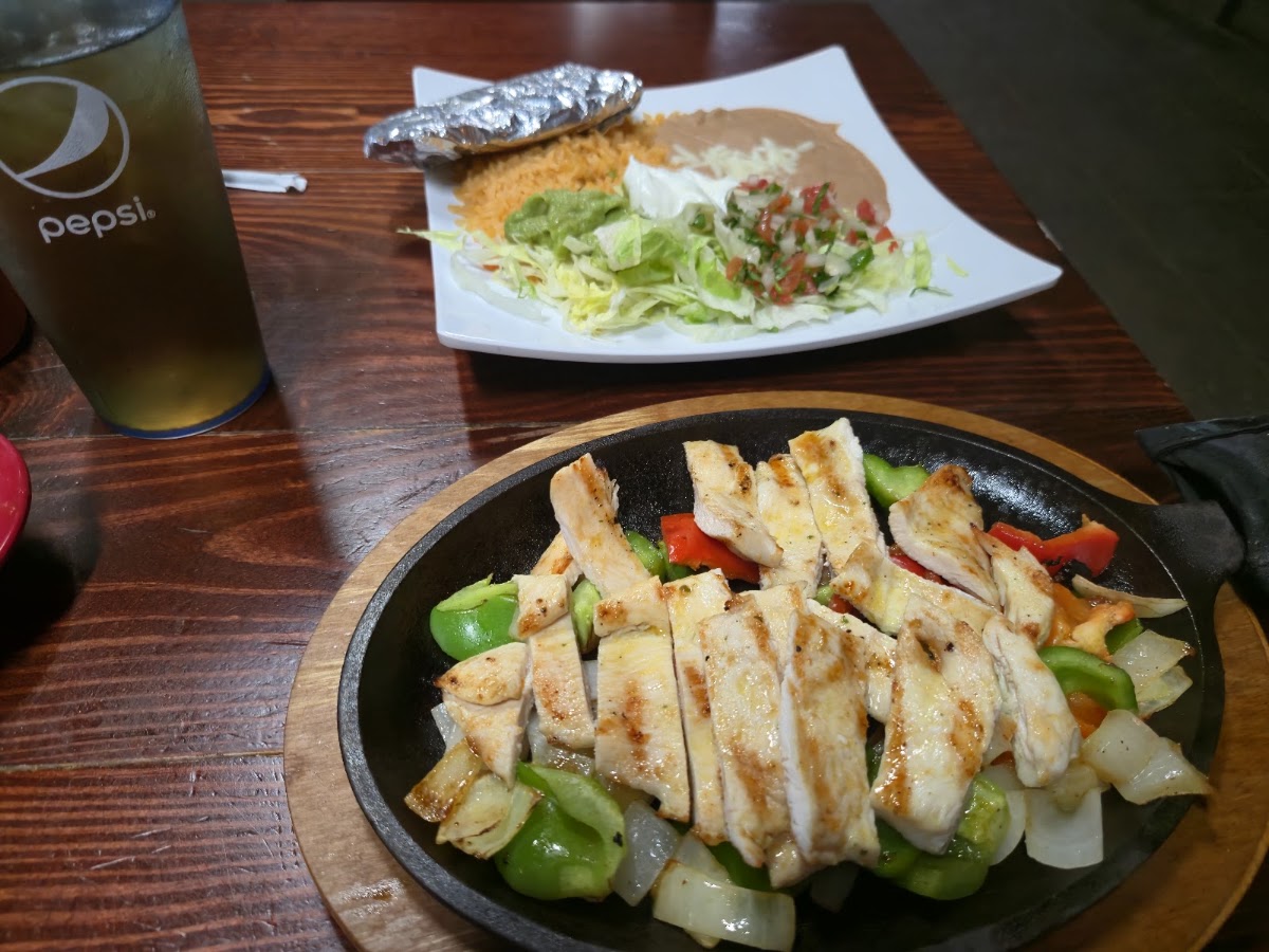 Cazadores Bar & Grill | Mexican