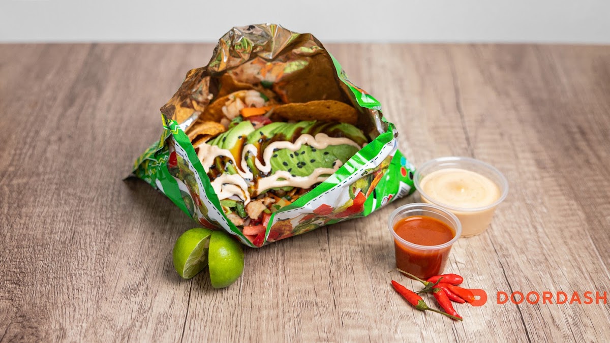 Mariscos y Garnachas La Chilanga (food truck)