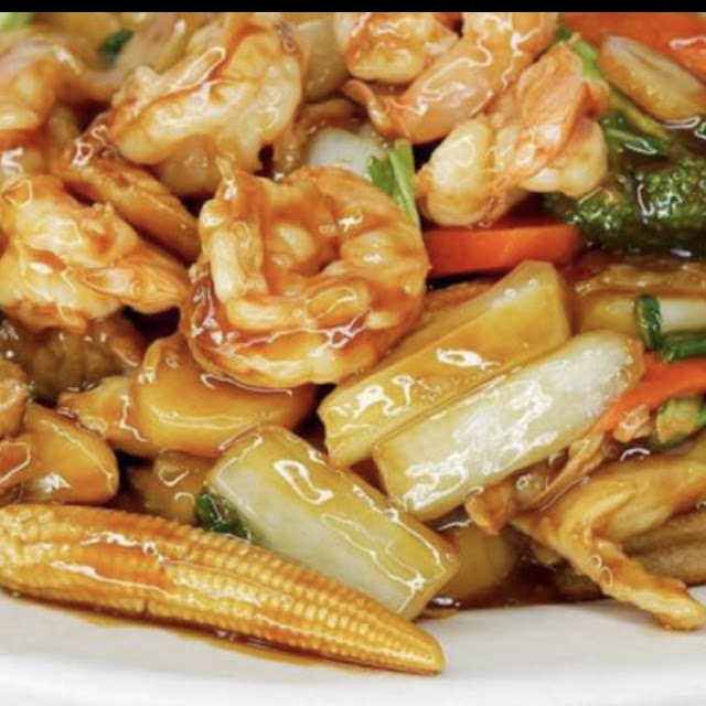 Shrimp & Scallops w Chinese Vegs