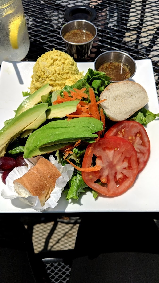 The Hungry Peach / Cafe at Pharr Dunwoody