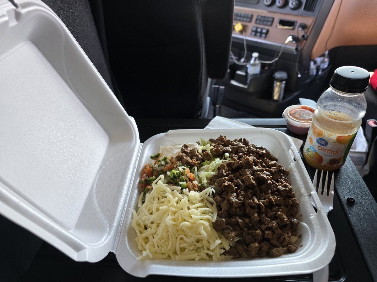 Los Compadres | Street Tacos