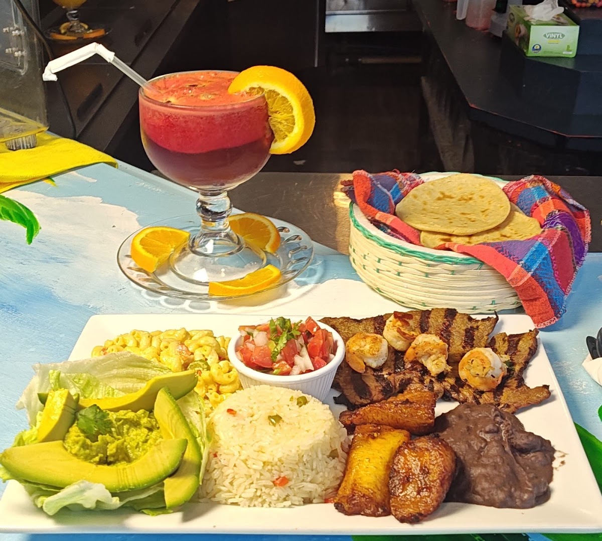 La Lupita Restaurant & Deli