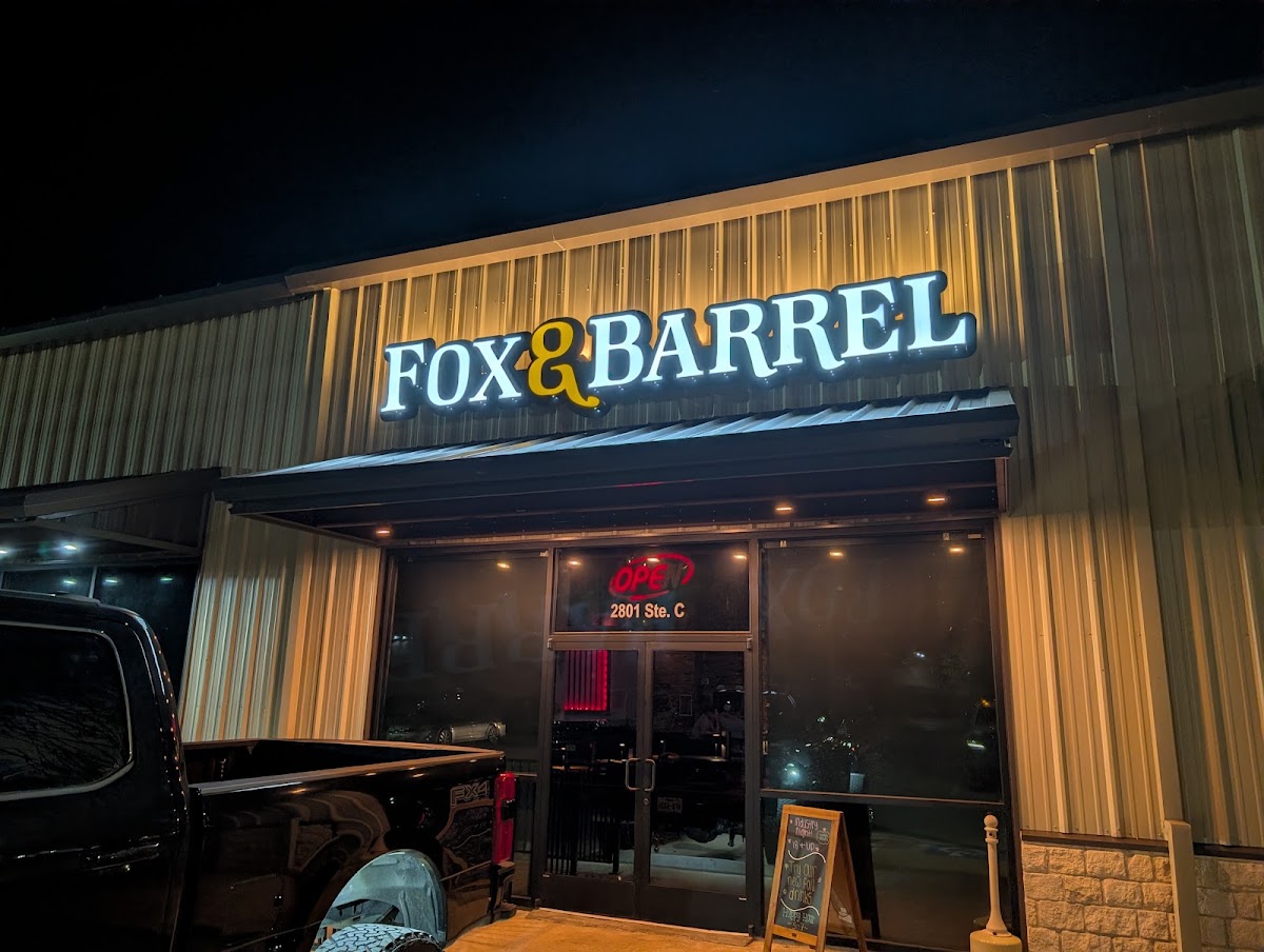 Fox & Barrel