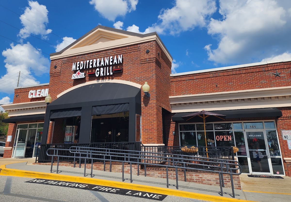 Naar Mediterranean Bar & Grill