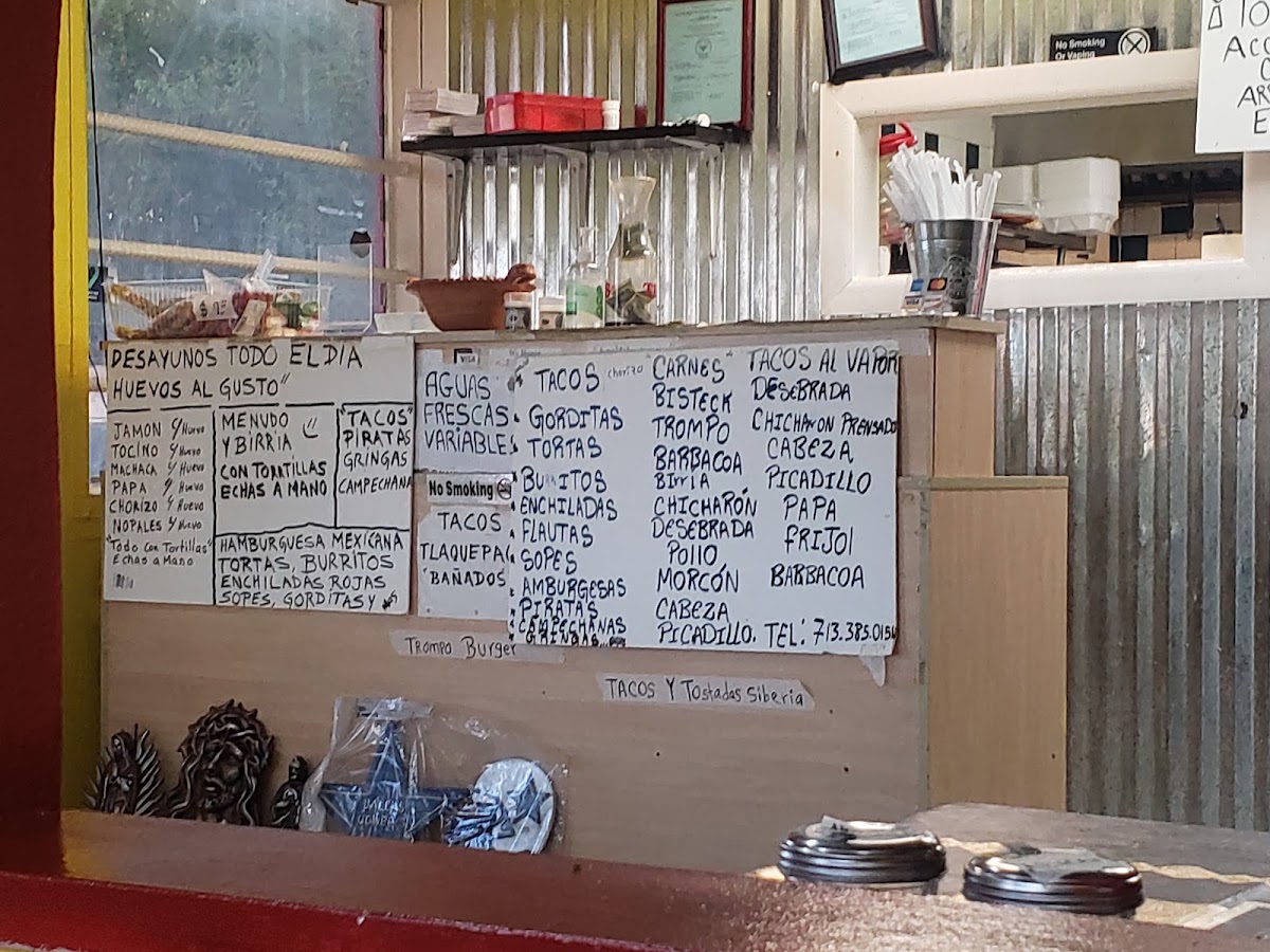 Taquería Club Los Regios