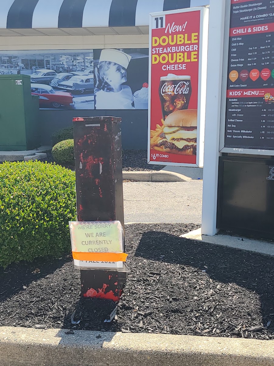 Steak 'n Shake menu board