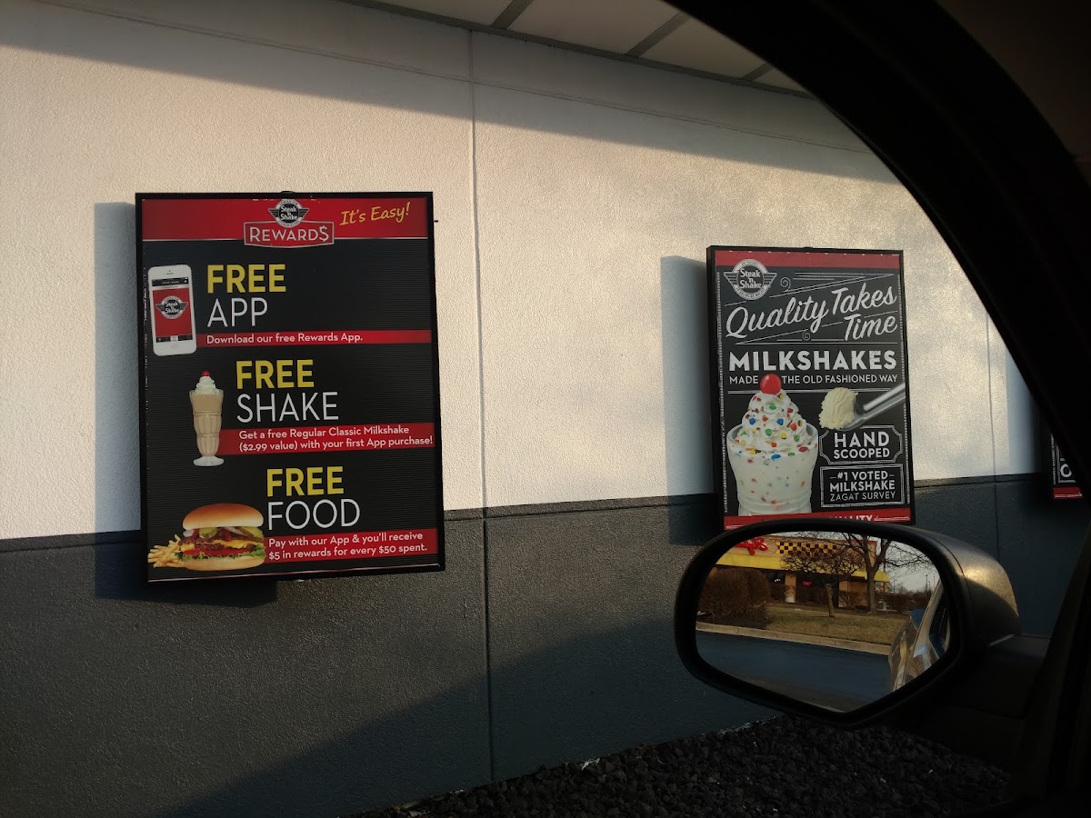 Steak 'n Shake menu board