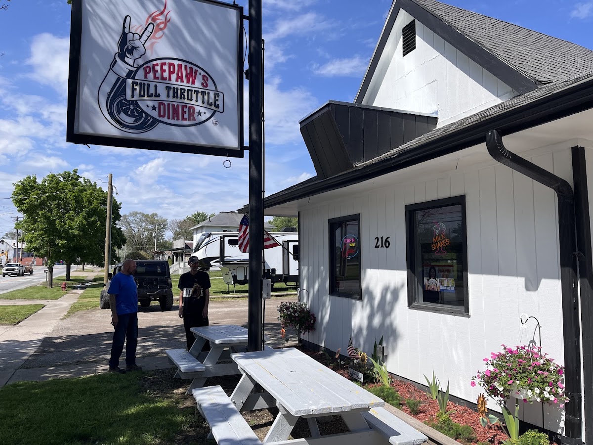 PeePaw’s Full Throttle Diner
