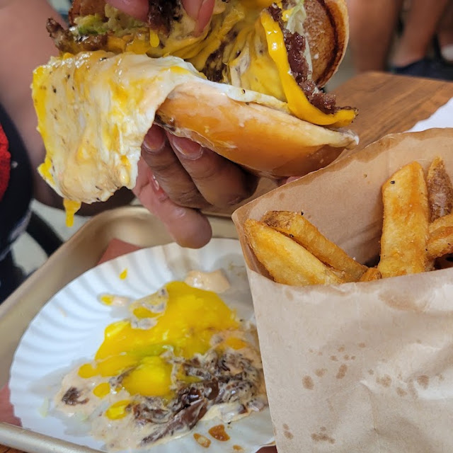 Single Burger Add Fried Egg