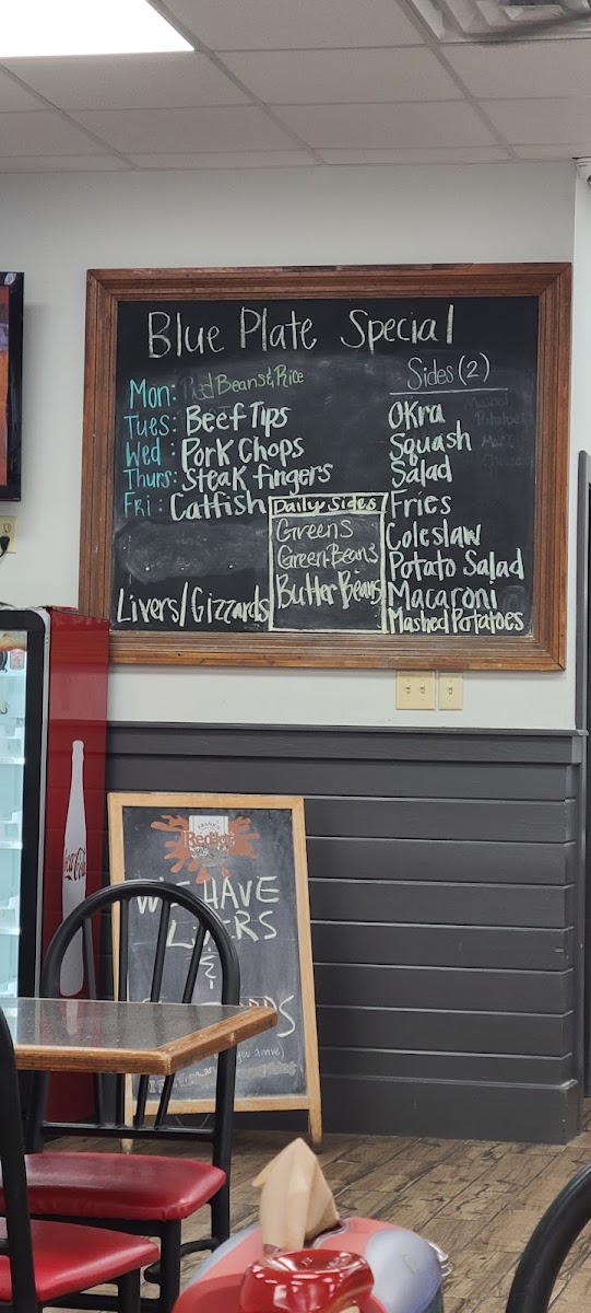 Dan's Cafe menu board