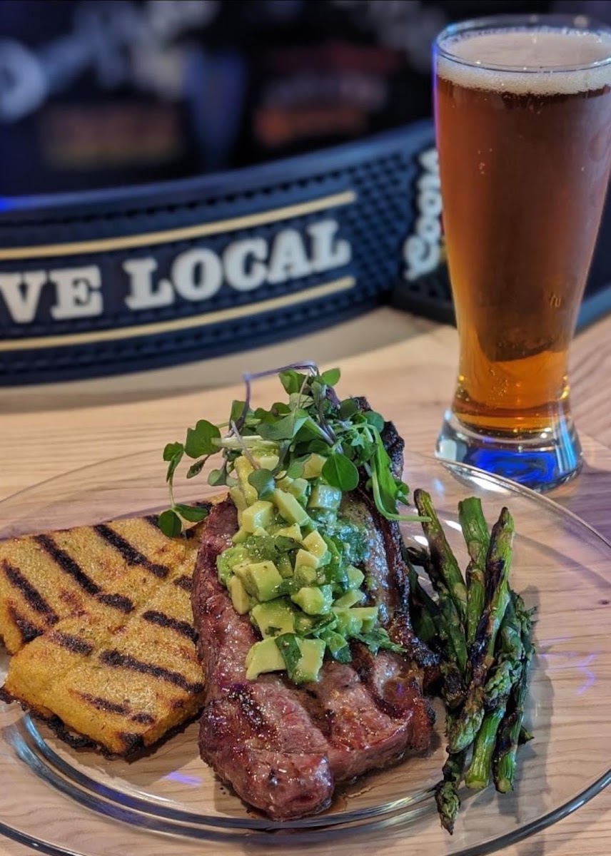three 20 Bar & Grill