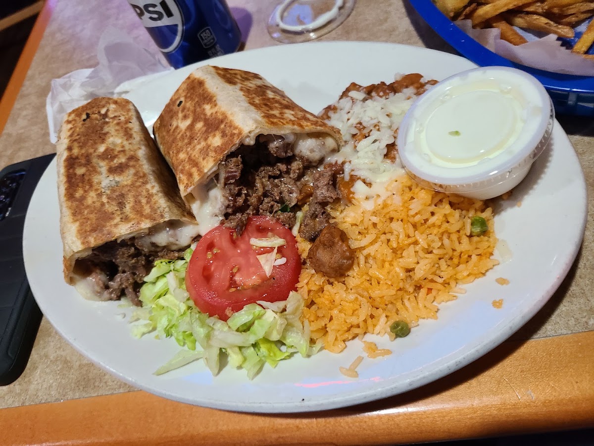 Los 2 Amigos Restaurant & Bar