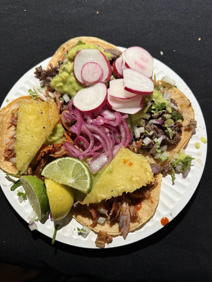 Tacos Los Pelones