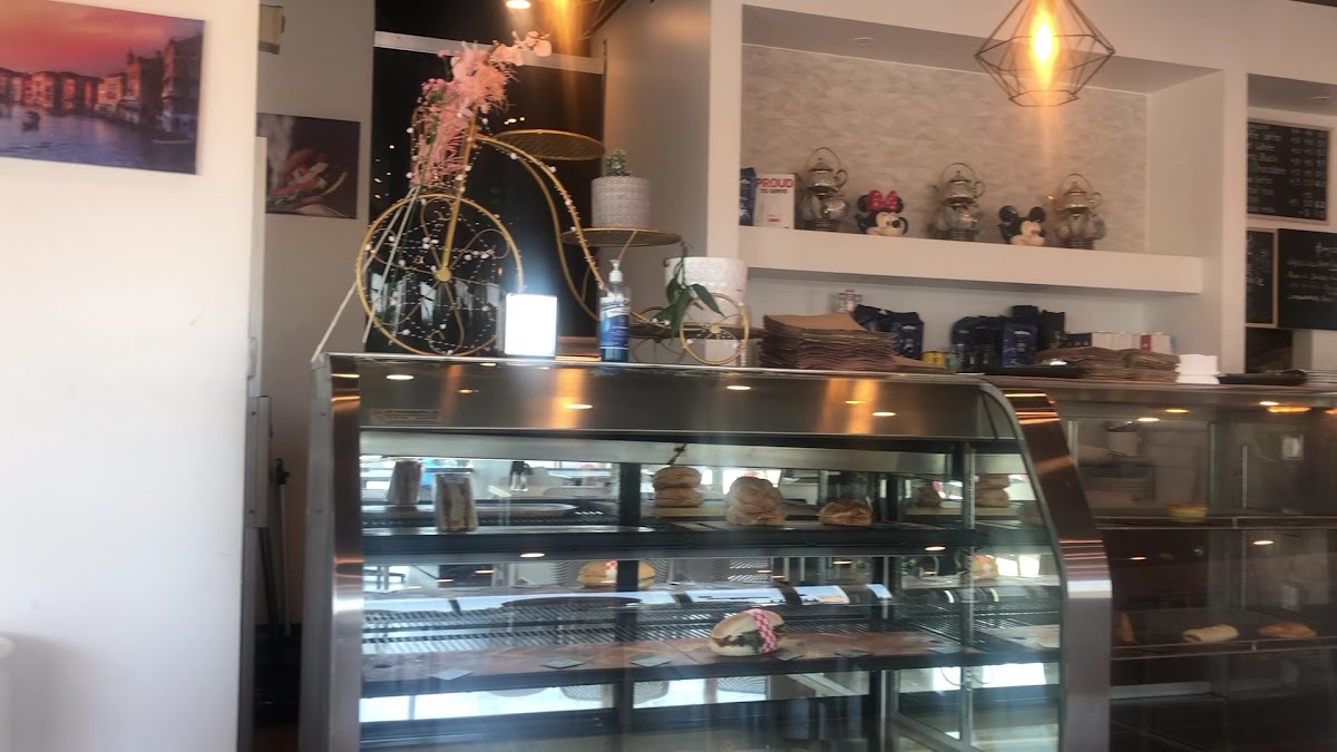 Sweet snax cafe