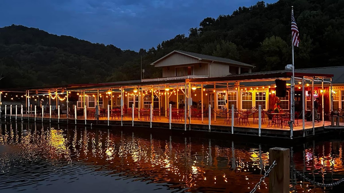 The Galley Restaurant at Edgar Evins Marina