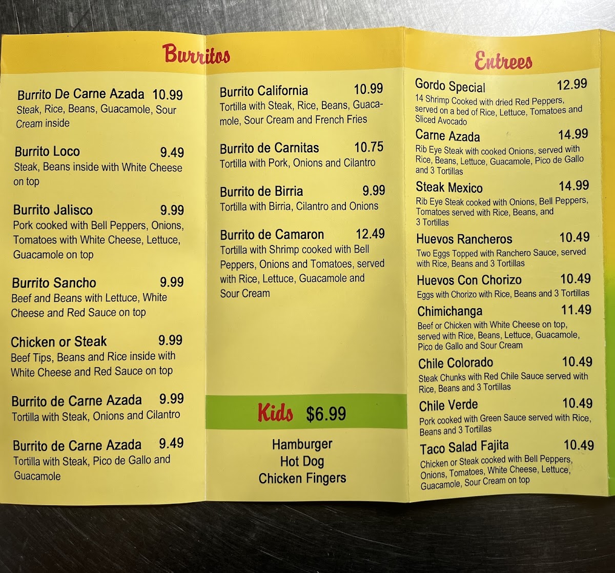 Tres Amigos menu board