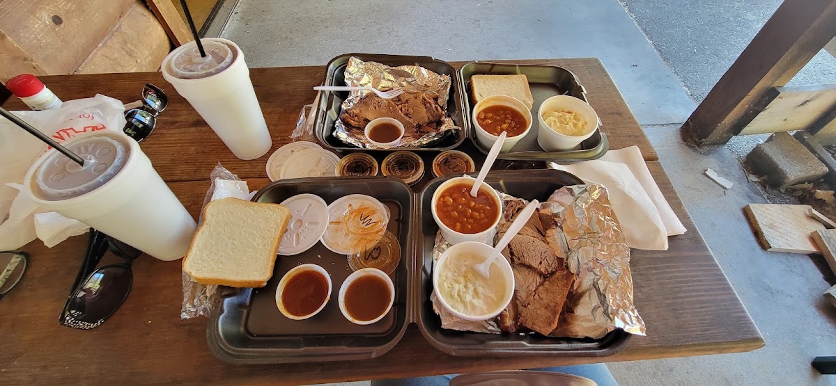 Papaw's Trading Post Bac-Yard BBQ