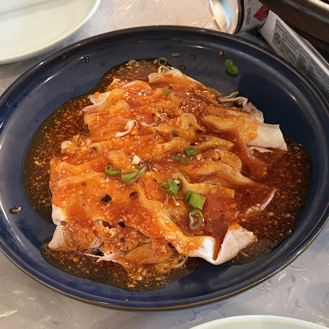 蒜泥白肉 pork belly w fresh garlic sauce