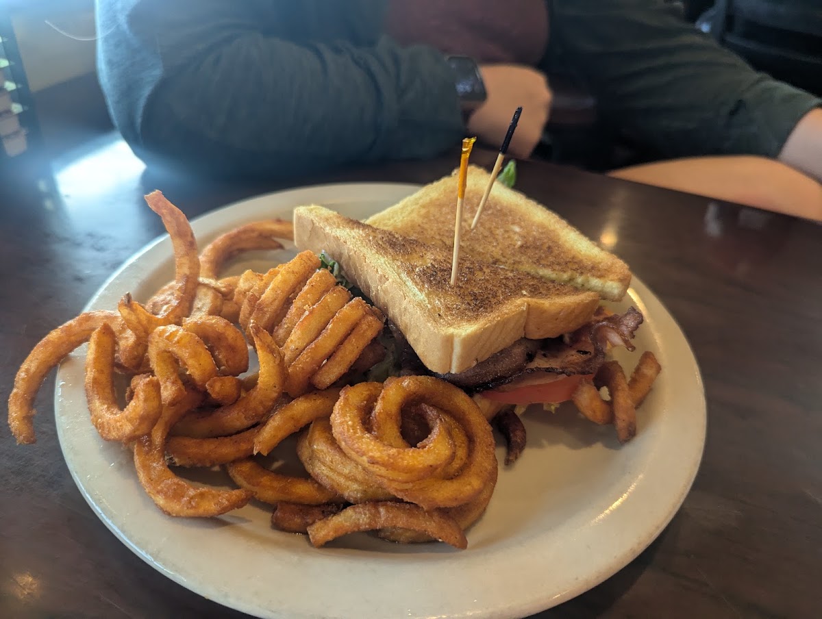 Village Inn Restaurant