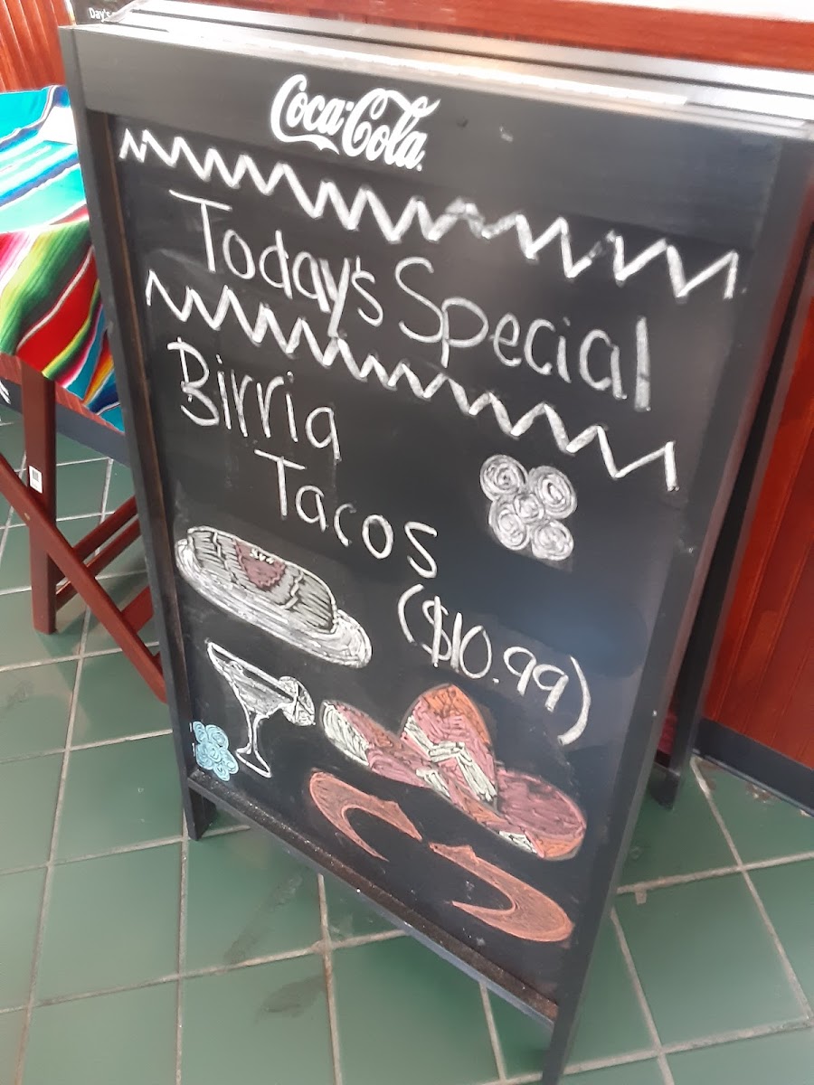 Guanatos Mexican Grill menu board