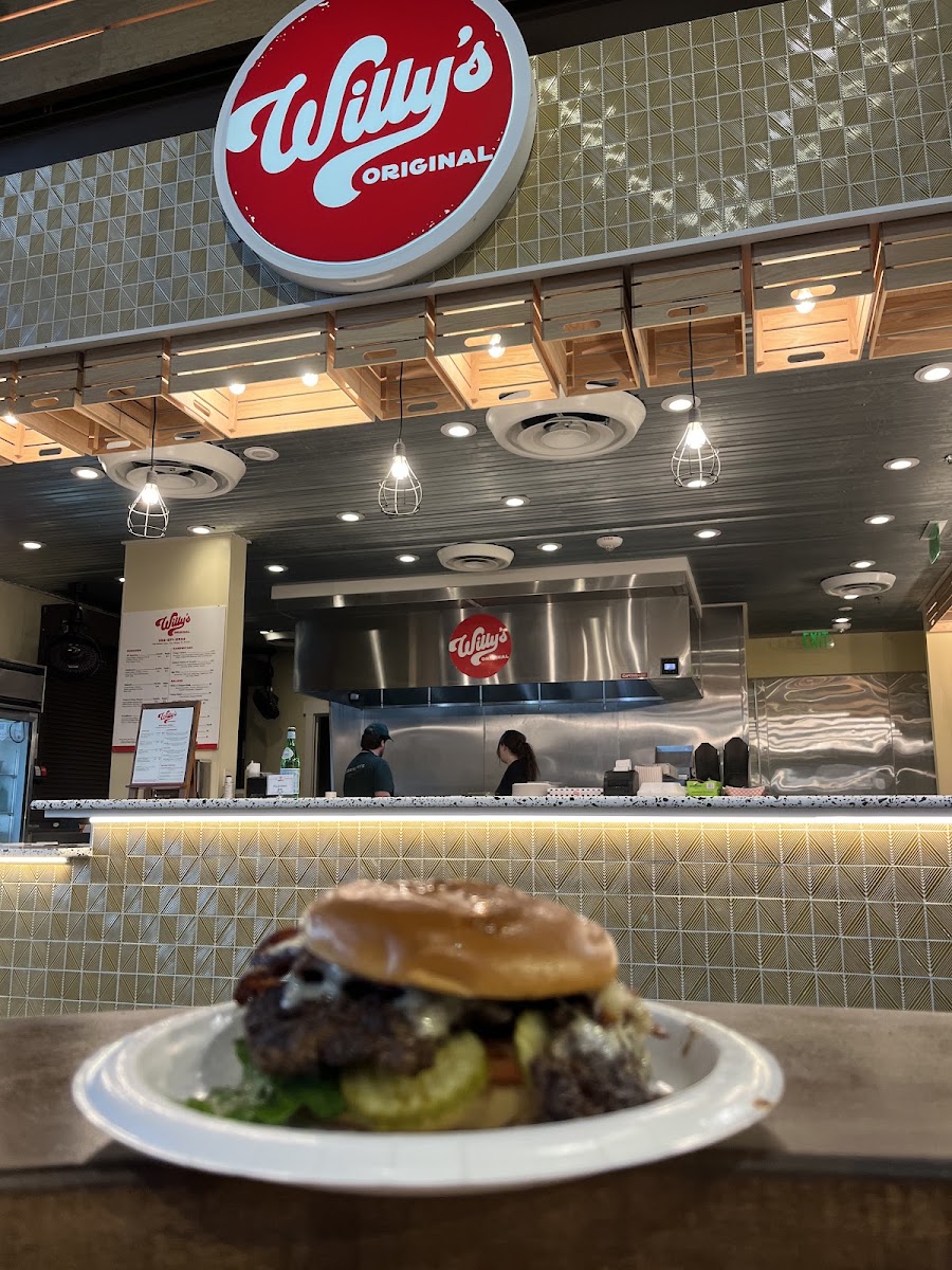 Willy's Original at Sawgrass Grove