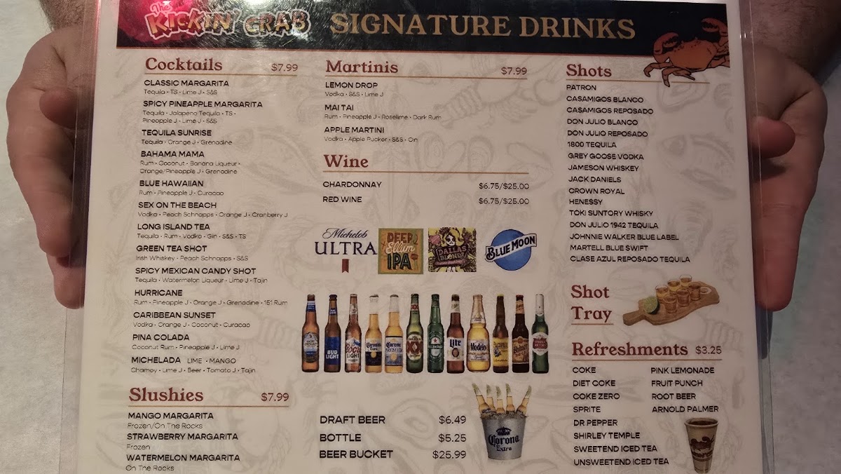 The Kickin’ Crab Fort Worth menu board