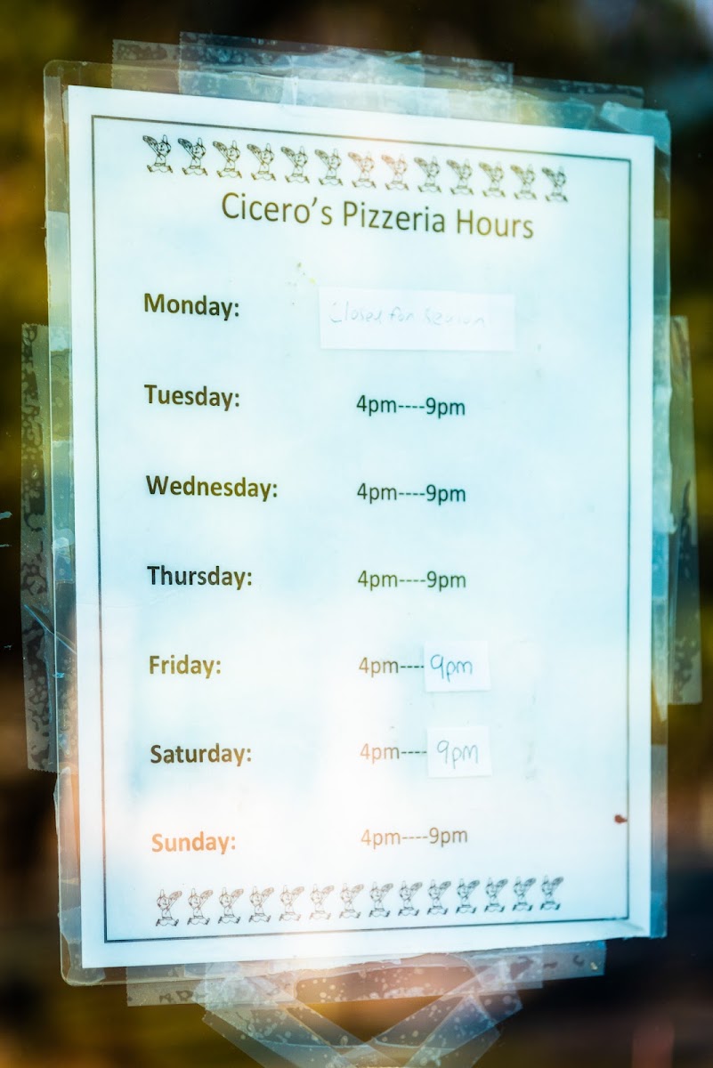 Ciceros Pizza menu board