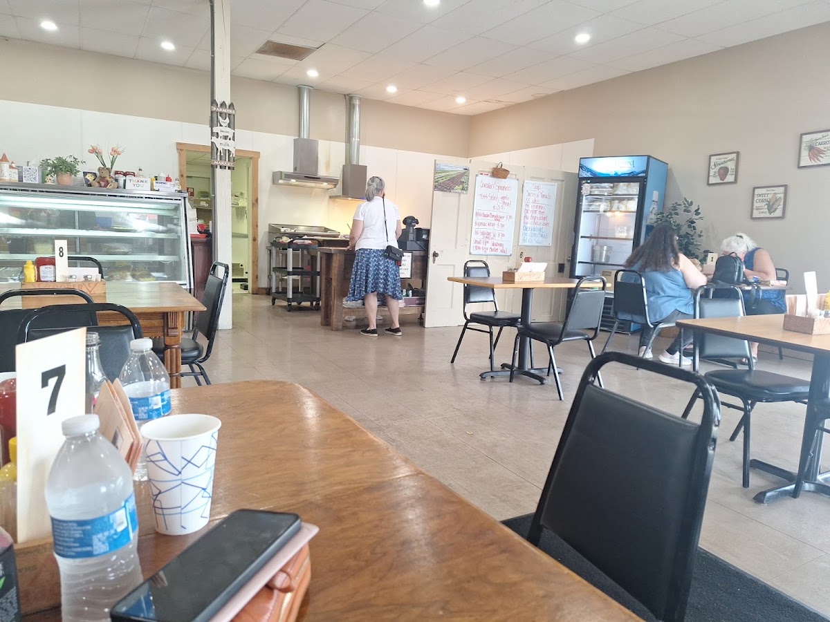Lil Eatery