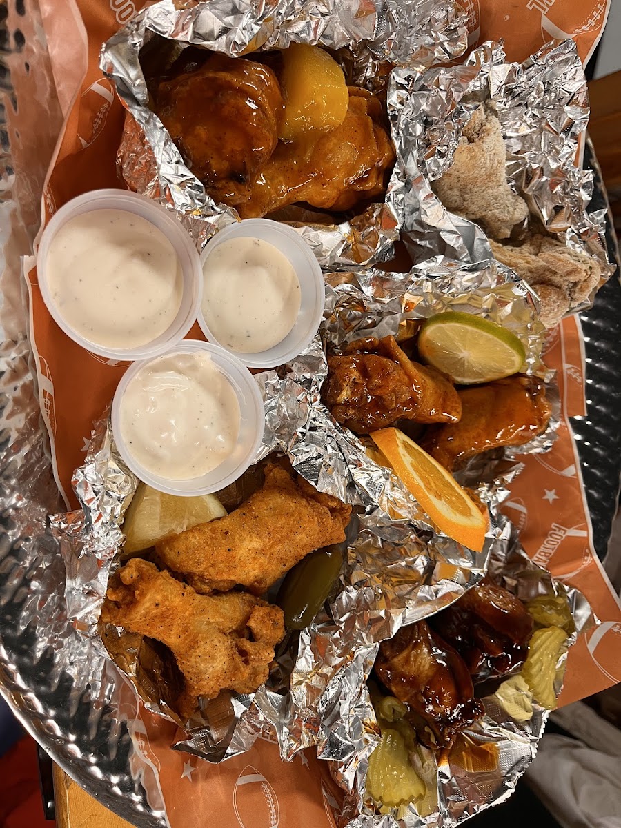 Sandy’s bar & grill