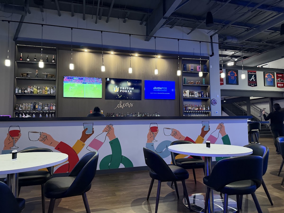 Bindaas Bar & Grill