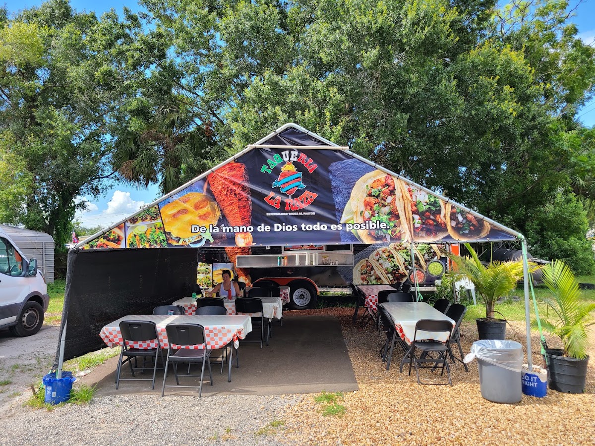 Taqueria La Raza