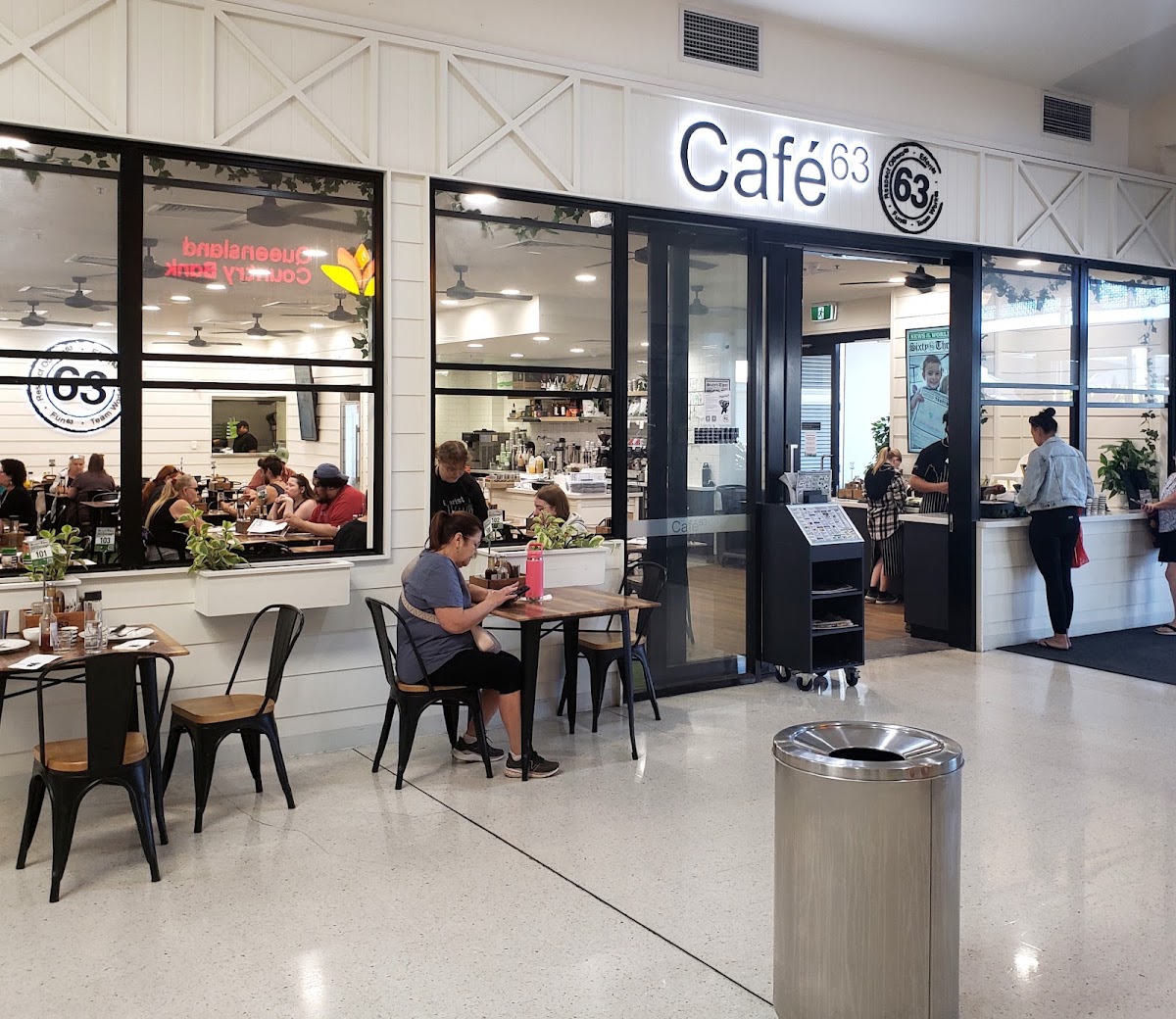 Cafe 63 Willows