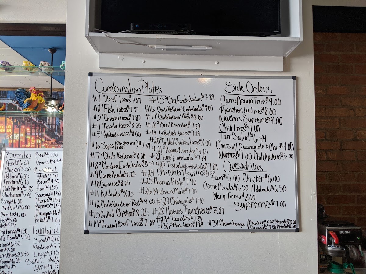 Los Chanquis Mexican & Seafood menu board