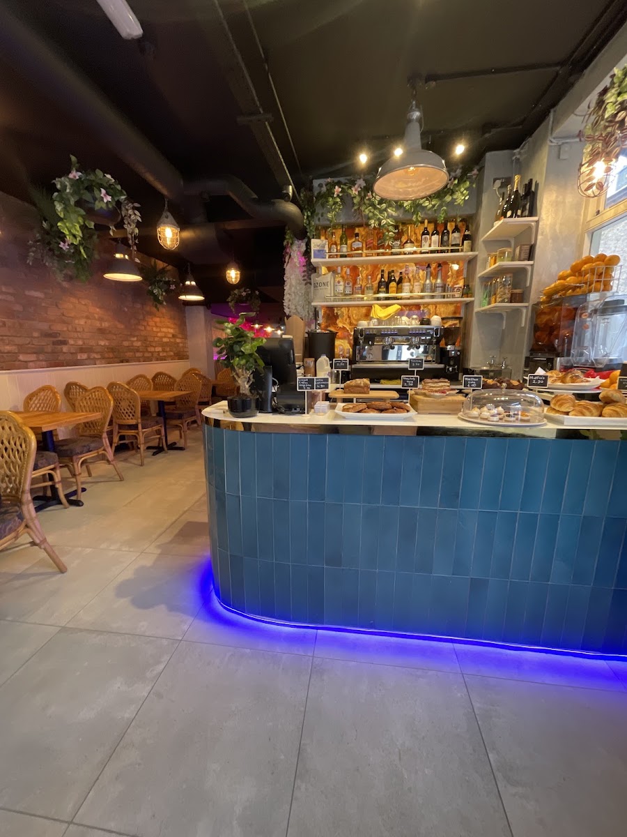 Lime bistro cafe