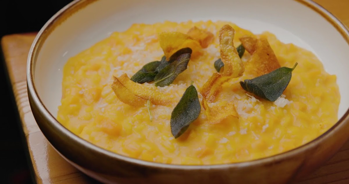 Tavola Rustica - Larkspur
