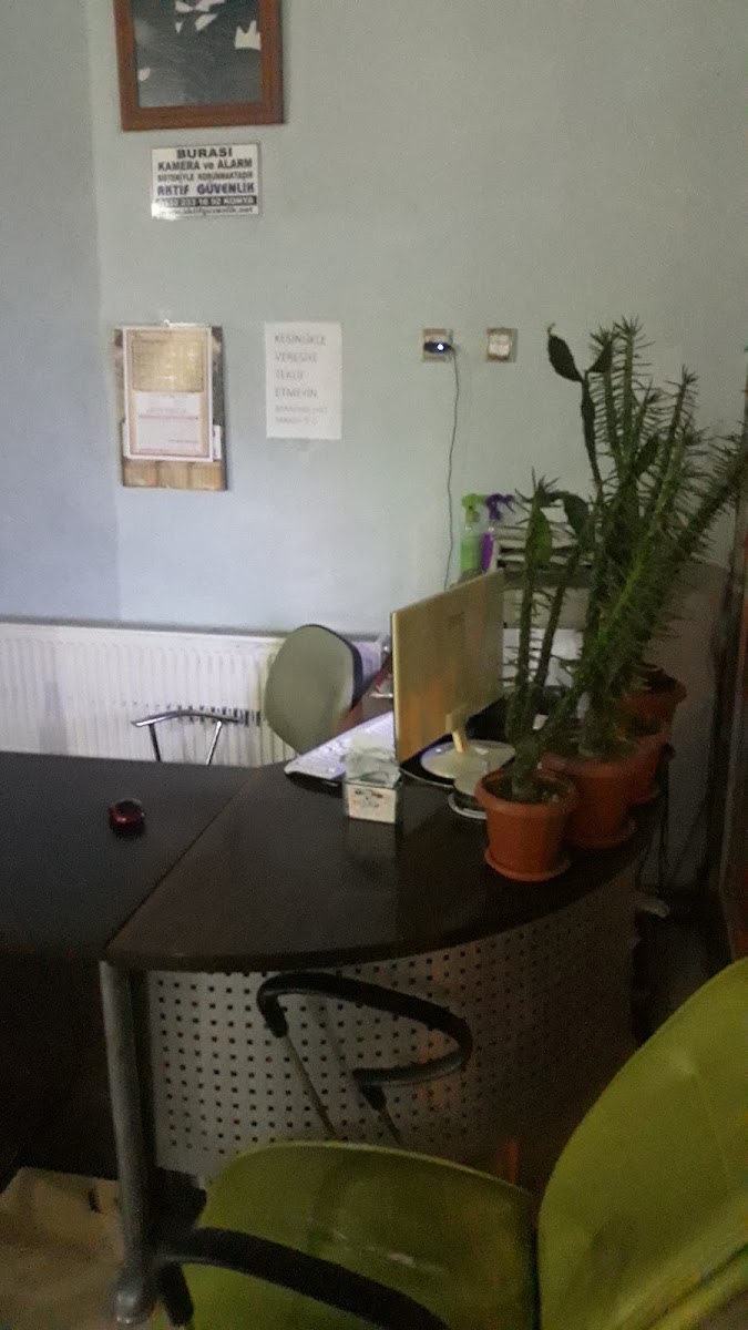 Ozgur İnternet Cafe