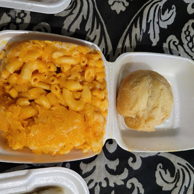 Mac & Cheese w Fried Dumpling