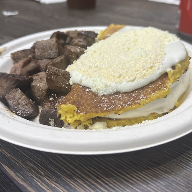 Cachapa with Cheese and Beef