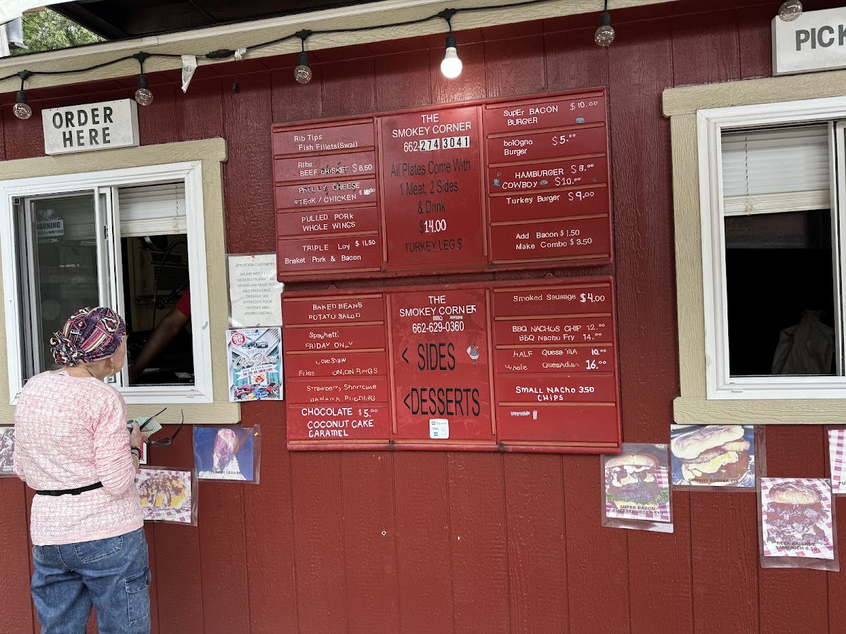 Smokey Corner menu board