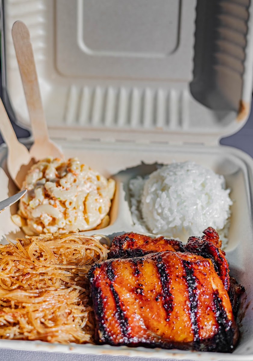 That Island Chicken food truck