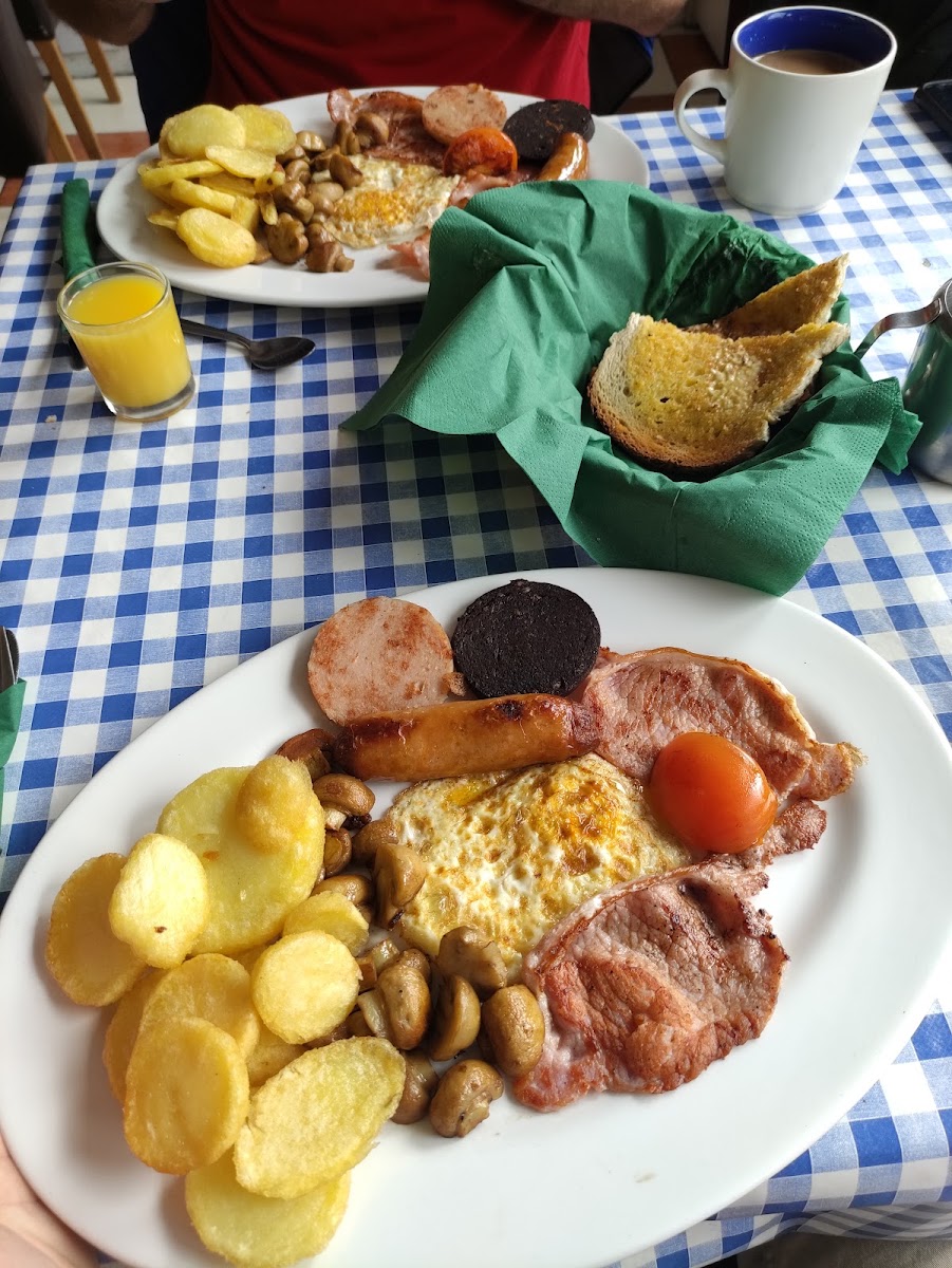 Brendan's Café