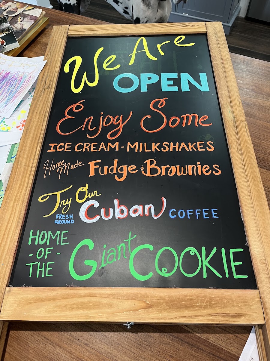 Carter & Ellie’s menu board