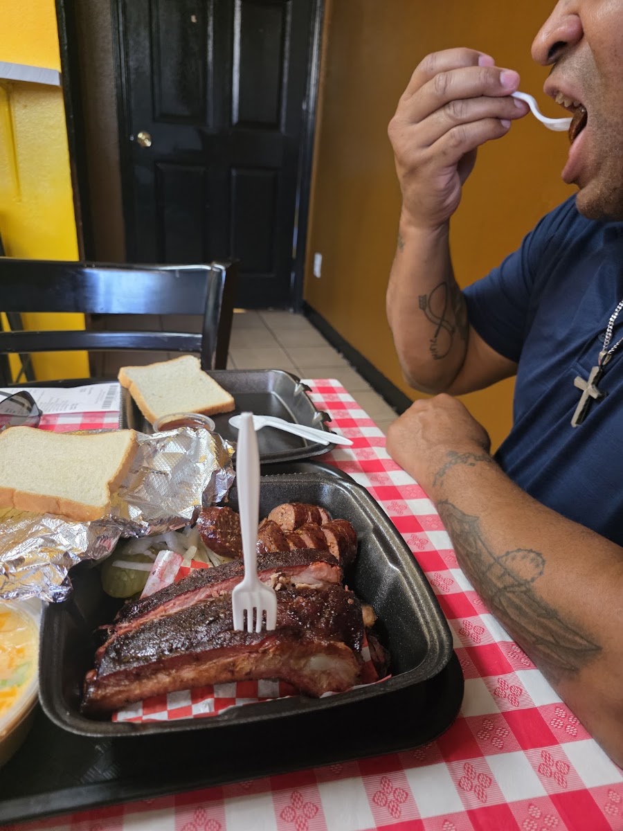 Culturas barbecue llc