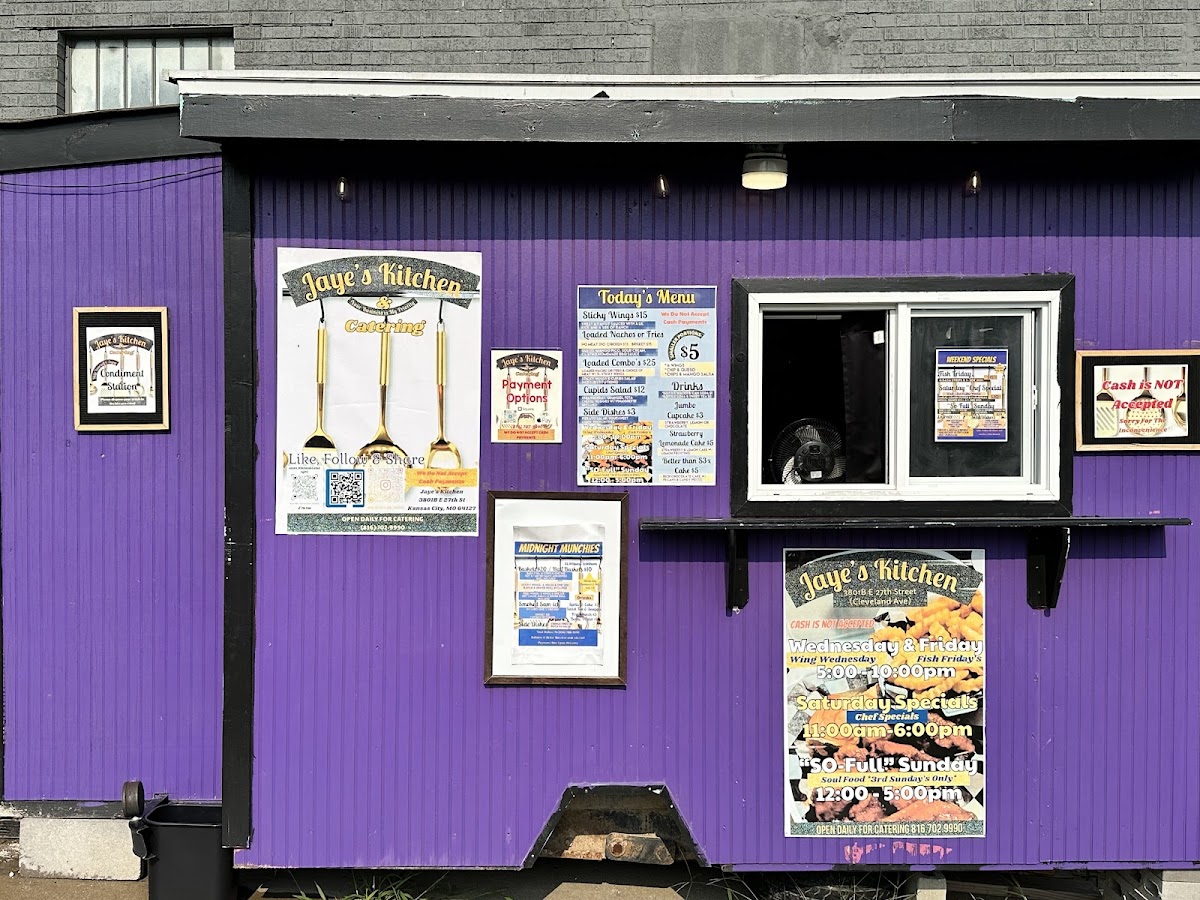 Jaye’s Kitchen & Catering menu board