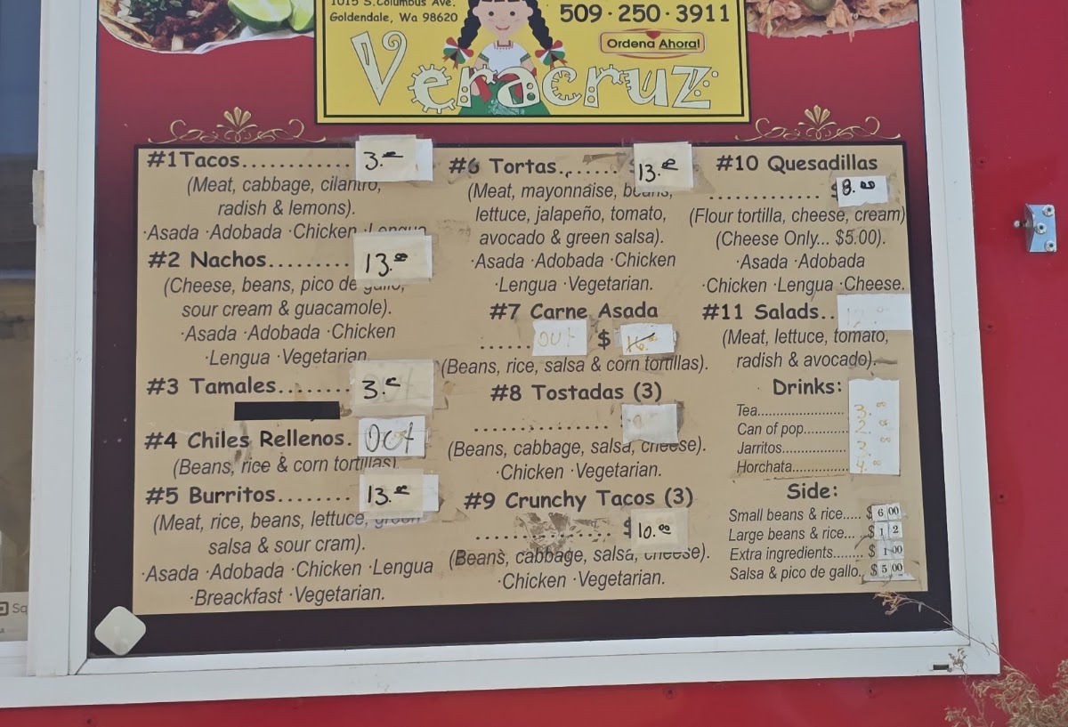 Taquería Veracruz menu board