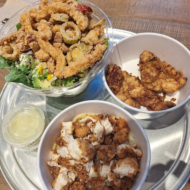 The Farmers Market Salad with Calamari