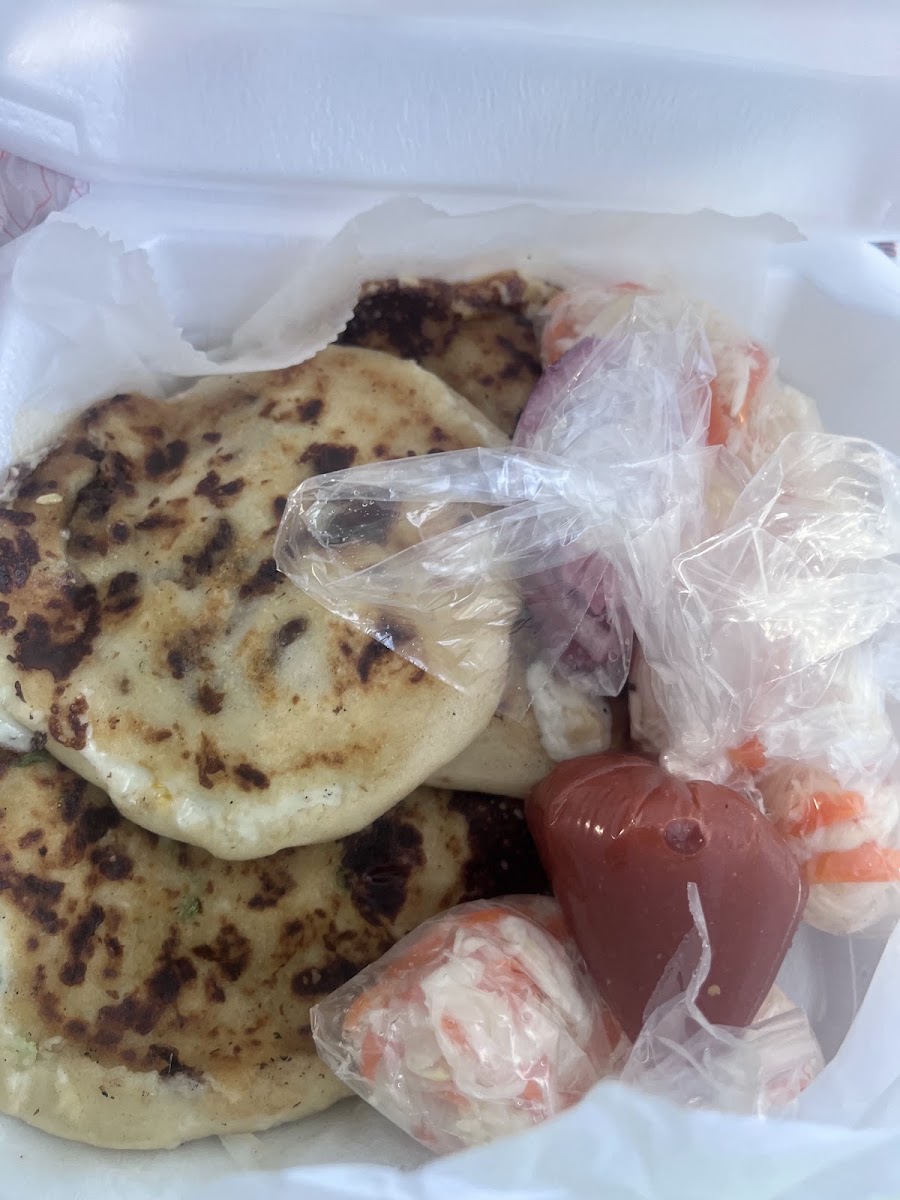 Pupuseria Kimberly (Food Truck)